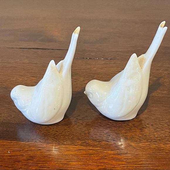 Lenox Birds (Pair of 2) Figurines - Picture 4 of 5